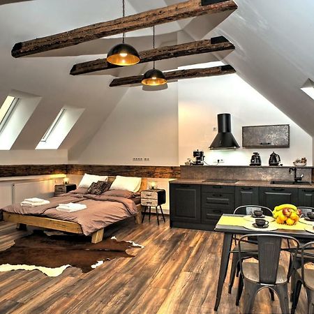 Kristanka - Kouzelne Apartmany Prachatice Ngoại thất bức ảnh